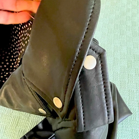 Boden Morleigh Jacket Black Leather EUC Biker Moto Zippers Cropped UK 10 - Picture 3 of 16
